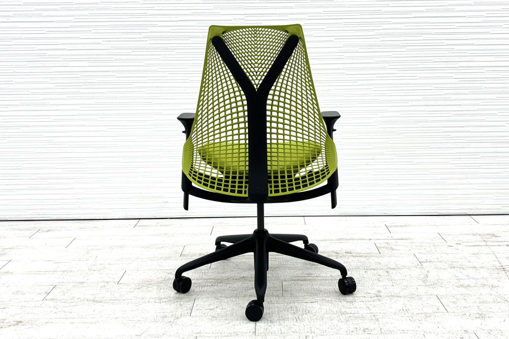 【未開封未使用品】 ハーマンミラー セイルチェア ミドルバック 中古 Herman Miller SAYL Chair 中古オフィス家具 可動肘 グリーンの画像