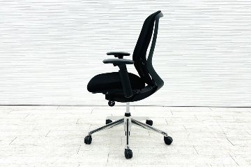 オカムラ シルフィーチェア 中古 ハイバック 可動肘 クッションタイプ Sylphy 中古オフィス家具 C687BR FSF1 ブラックの画像