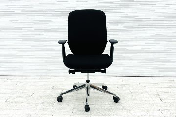 オカムラ シルフィーチェア 中古 ハイバック 可動肘 クッションタイプ Sylphy 中古オフィス家具 C687BR FSF1 ブラックの画像