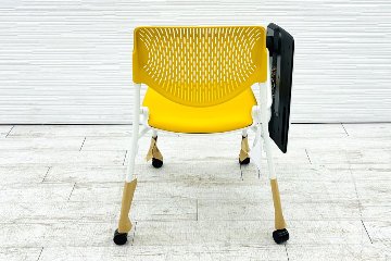 未使用品 中古 オカムラ ネスティングチェア ルナチェア Runa(ルナ)シリーズ ミーティングチェア 多目的チェア タブレット付き イエローの画像