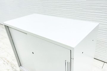 コクヨ エディア スライド書庫 中古 スチール書庫 ホワイト 収納家具 引き違い書庫 中古オフィス家具 900/450/760 シリンダー錠の画像