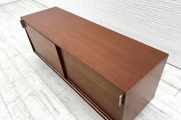 ローボード 木製 テレビ台 サイドボード スライド書庫 中古 収納家具 引き違い書庫 中古オフィス家具 1600/500/630の画像