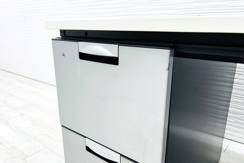 コクヨ デルフィ 中古 両袖デスク 両袖机 役員家具 中古オフィス家具 1400/700/700 天板ホワイトの画像