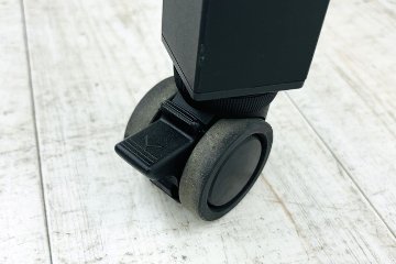 コクヨ ワークフィット 小型会議テーブル 中古 ミーティングテーブル 幅1800 中古オフィス家具 1800/900/720 ツートンカラーの画像