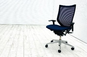 オカムラ バロンチェア 中古 可動肘(アジャストアーム) ハイバック メッシュ 中古オフィス家具 ダークブルーの画像