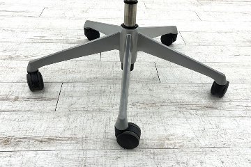 オカムラ バロンチェア 中古 可動肘(アジャストアーム) ハイバック メッシュ 中古オフィス家具 ダークブルーの画像