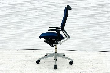 オカムラ バロンチェア 中古 可動肘(アジャストアーム) ハイバック メッシュ 中古オフィス家具 ダークブルーの画像