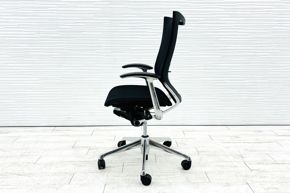 オカムラ バロンチェア Baron ハイバック 中古 2021年製 中古オフィス家具 固定肘 メッシュ デザインアーム ブラックの画像