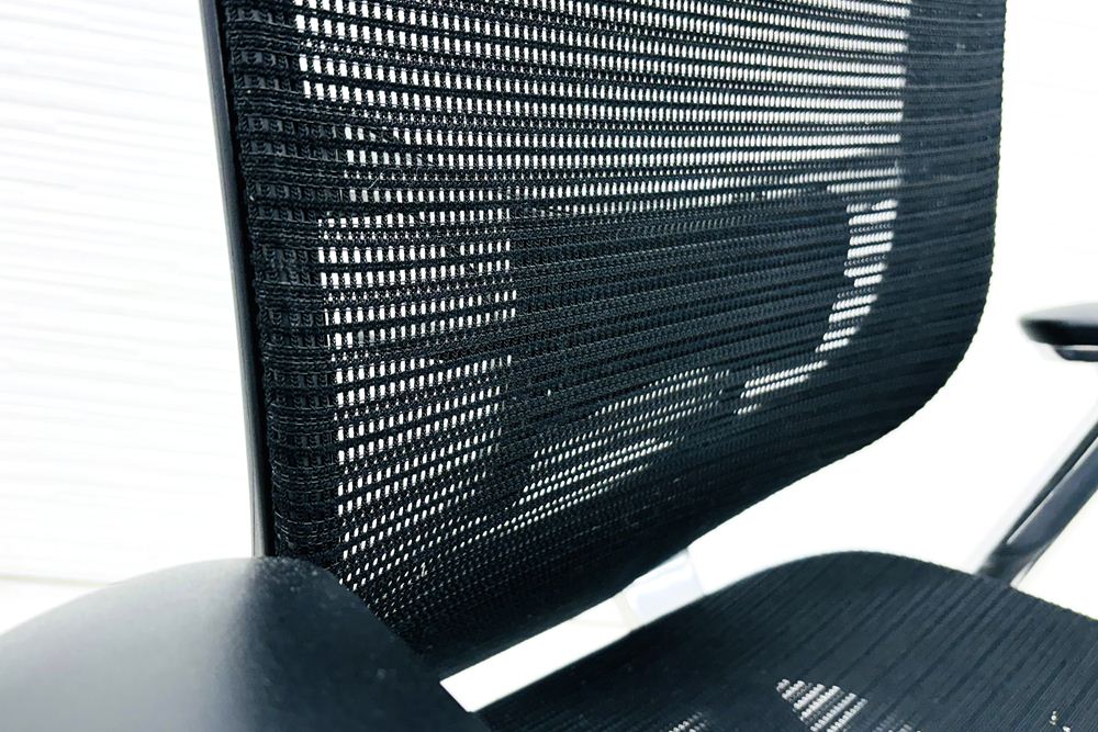 オカムラ バロンチェア Baron ハイバック 中古 2021年製 中古オフィス家具 固定肘 メッシュ デザインアーム ブラックの画像