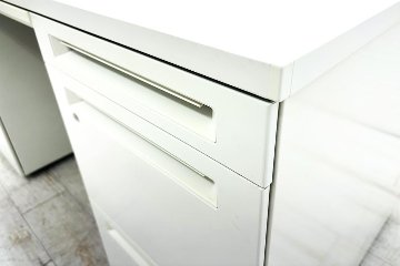 オカムラ 1400 両袖デスク 中古 OKAMURA 両袖机 中古オフィス家具 ホワイト 1400/700/720の画像
