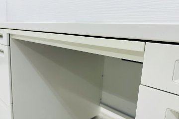 オカムラ 1400 両袖デスク 中古 OKAMURA 両袖机 中古オフィス家具 ホワイト 1400/700/720の画像