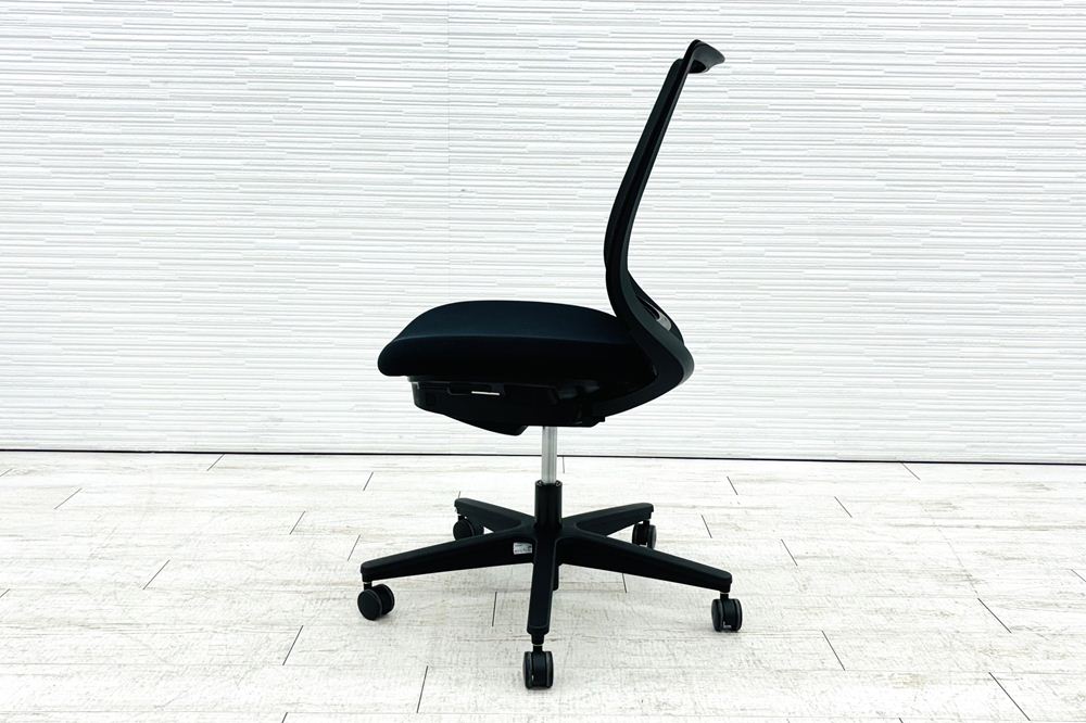コクヨ ミトラチェア 2022年製 中古 ミトラ2 KOKUYO 背メッシュ 肘無 中古事務椅子 中古オフィス家具 ブラックの画像