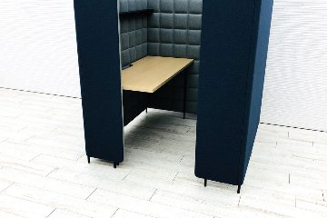 【2台セット】 コクヨ フォーレ 中古 パーテーション ソロワークブース ソロチェアブース  中古オフィス家具 1350/1350/2000 ネイビーの画像