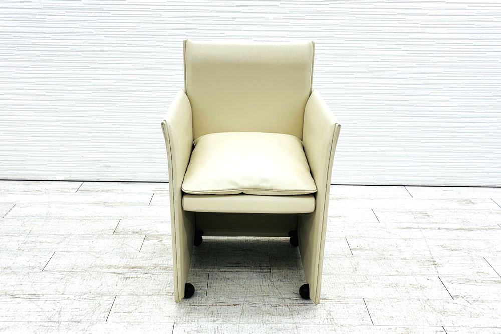 【6脚セット】 カッシーナ ブレーク アームチェア 中古 BREAK Cassina ミーティングチェア デザインチェア 中古オフィス家具 本革の画像