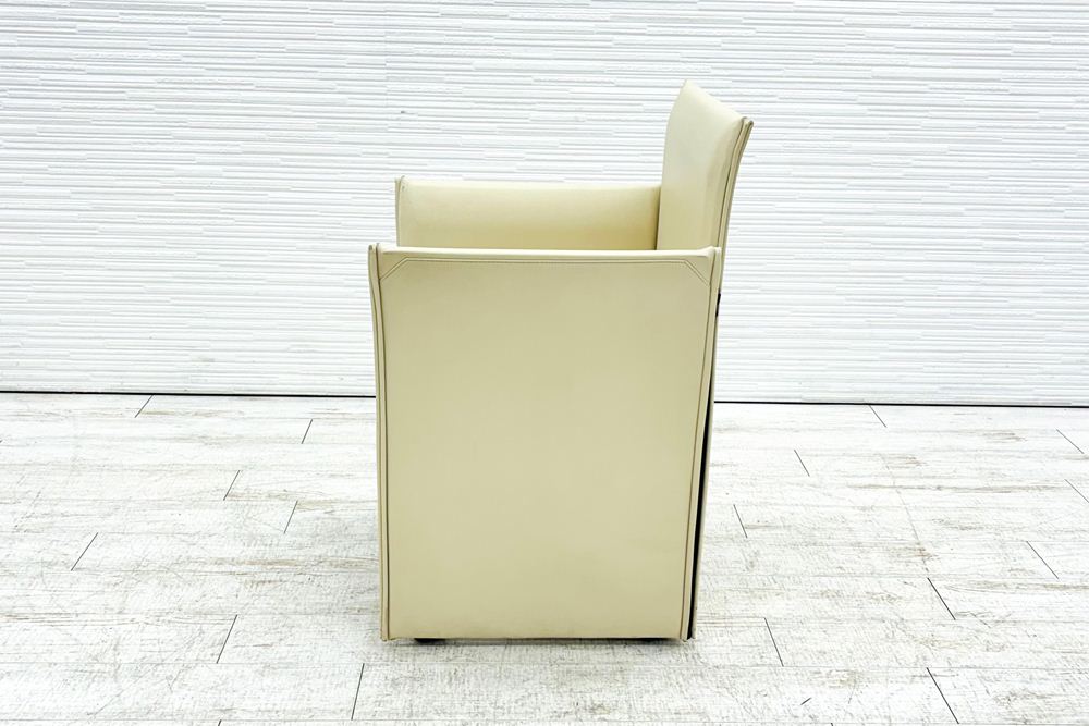 【6脚セット】 カッシーナ ブレーク アームチェア 中古 BREAK Cassina ミーティングチェア デザインチェア 中古オフィス家具 本革の画像