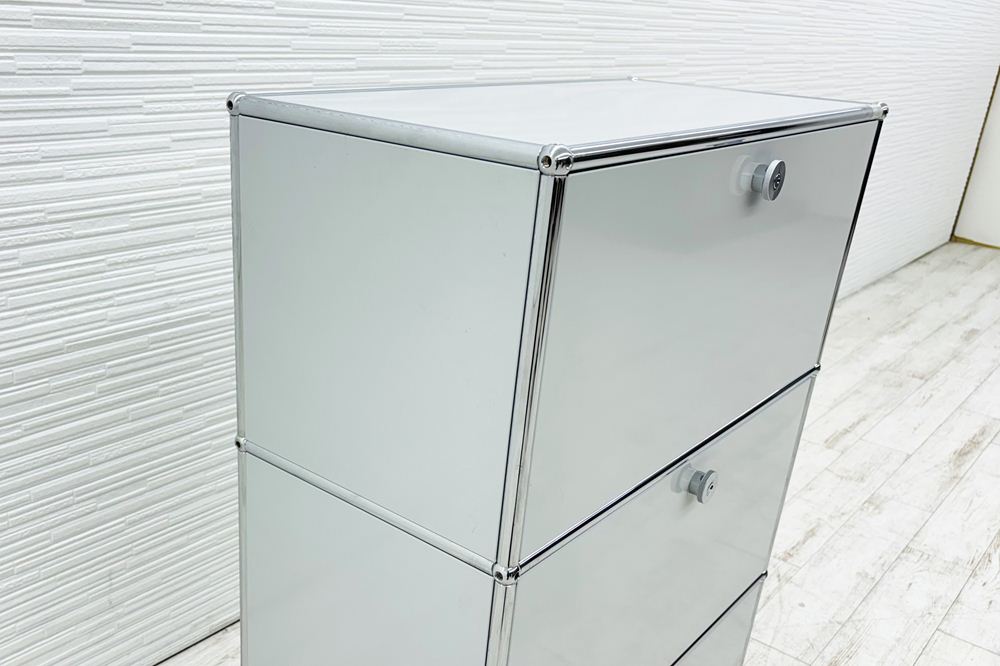 USMハラー 中古 1列3段 USM Haller ドロップダウン 中古オフィス家具 ライトグレー 770/375/1100 両側フラットパネル 鍵無の画像