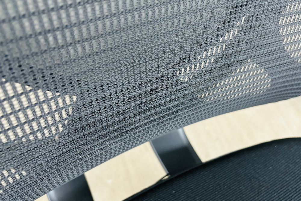 オカムラ コンテッサセコンダ 中古 2019年製 大型ヘッドレスト付き Contessa seconda コンテッサチェア 中古オフィス家具 ブラックの画像