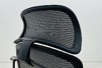 オカムラ コンテッサセコンダ 中古 2019年製 大型ヘッドレスト付き Contessa seconda コンテッサチェア 中古オフィス家具 ブラックの画像