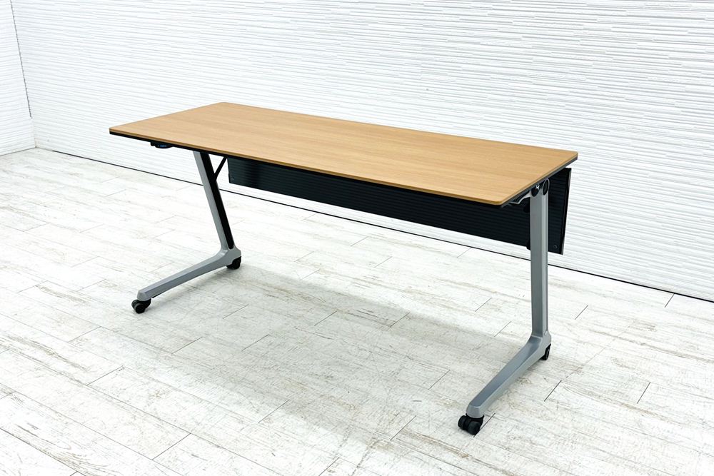 オカムラ INTERACT PRO(インターアクトプロ) ミーティングテーブル 中古 ネスティングテーブル 会議机 中古オフィス家具 1500/600/720の画像