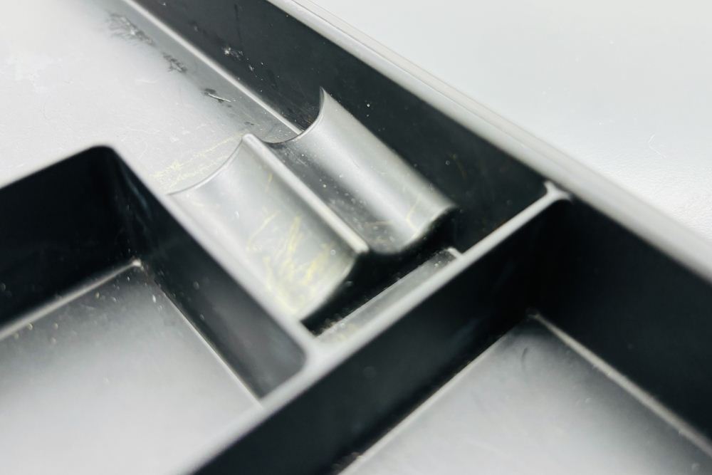 イトーキ スチールワゴン 3段ワゴン 中古 収納家具 袖机 脇机 ホワイト シリンダー錠 395/595/650の画像