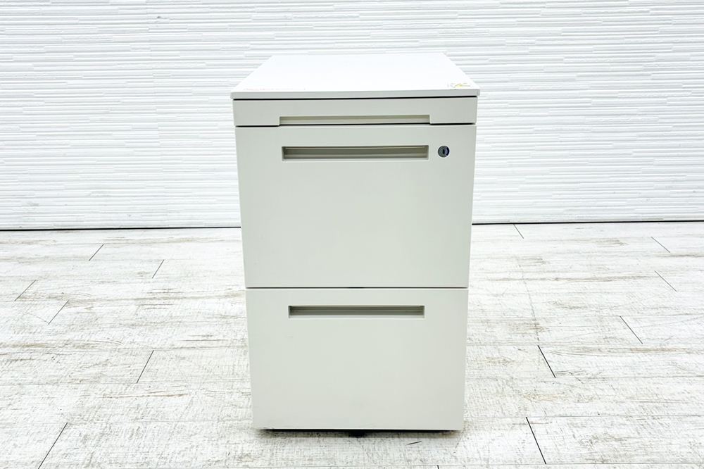 イトーキ スチールワゴン 3段ワゴン 中古 収納家具 袖机 脇机 ホワイト シリンダー錠 395/595/650の画像