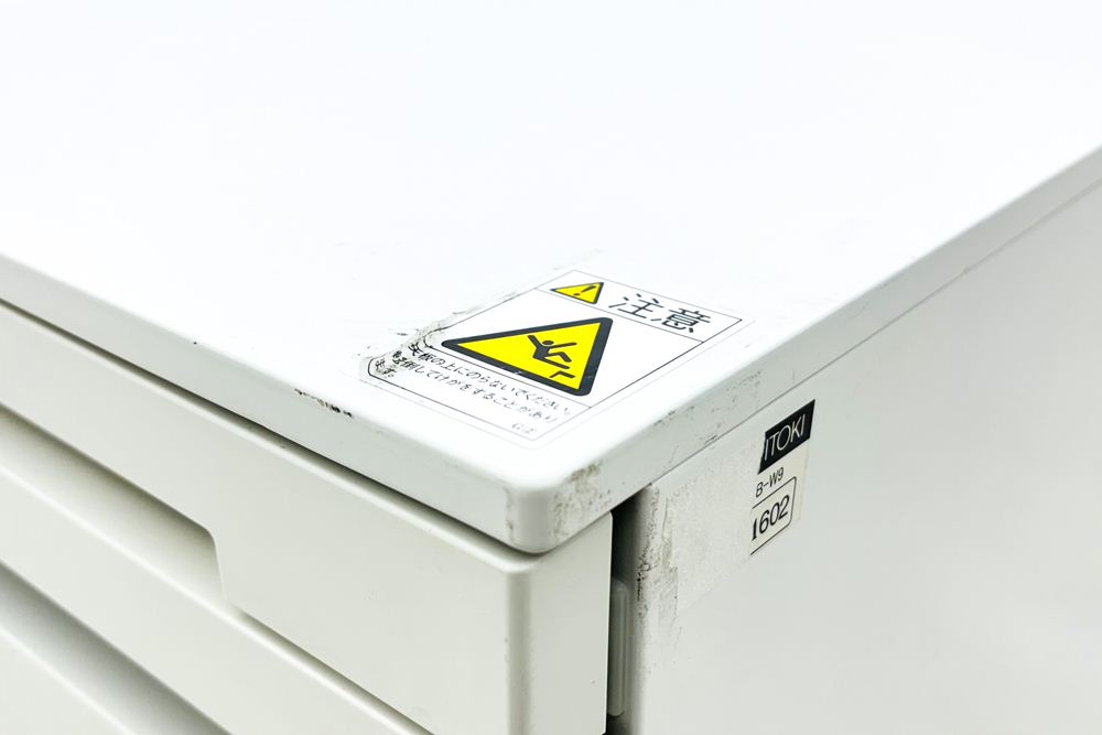 イトーキ スチールワゴン 3段ワゴン 中古 収納家具 袖机 脇机 ホワイト シリンダー錠 395/595/650の画像