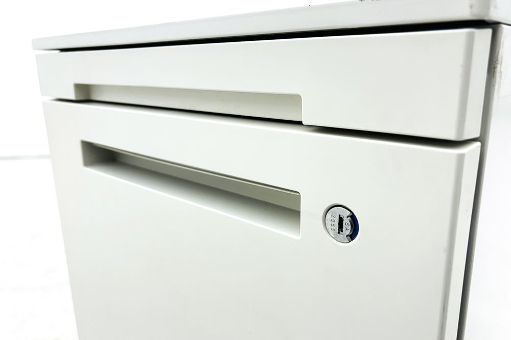 イトーキ スチールワゴン 3段ワゴン 中古 収納家具 袖机 脇机 ホワイト シリンダー錠 395/595/650の画像