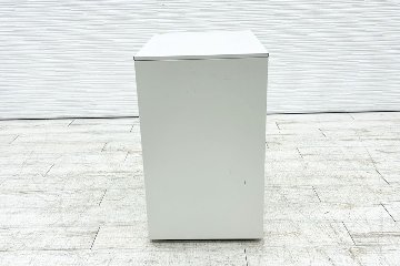 イトーキ スチールワゴン 3段ワゴン 中古 収納家具 袖机 脇机 ホワイト シリンダー錠 395/595/650の画像