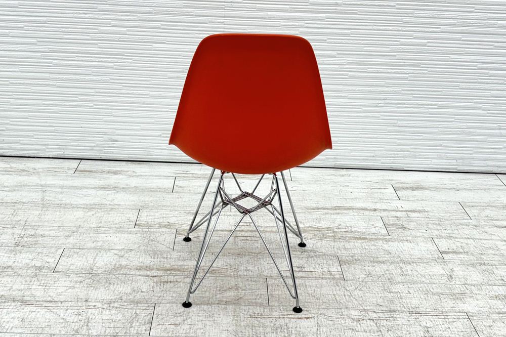 ヴィトラ イームズチェア 中古 Vitra Eames プラスチックサイドシェルチェア DSR クロームベース オレンジの画像