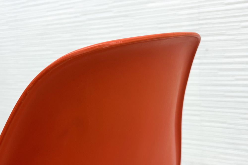 ヴィトラ イームズチェア 中古 Vitra Eames プラスチックサイドシェルチェア DSR クロームベース オレンジの画像