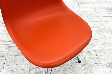 ヴィトラ イームズチェア 中古 Vitra Eames プラスチックサイドシェルチェア DSR クロームベース オレンジの画像