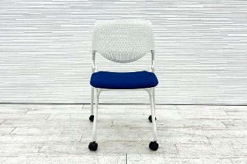 オカムラ ルナチェア 【4脚セット】 中古 ミーティングチェア 中古チェア 会議椅子 中古オフィス家具 81S1AY ブルーの画像