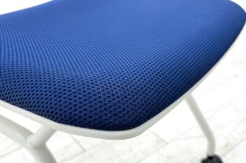 オカムラ ルナチェア 【4脚セット】 中古 ミーティングチェア 中古チェア 会議椅子 中古オフィス家具 81S1AY ブルーの画像