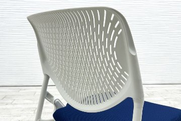 オカムラ ルナチェア 【4脚セット】 中古 ミーティングチェア 中古チェア 会議椅子 中古オフィス家具 81S1AY ブルーの画像