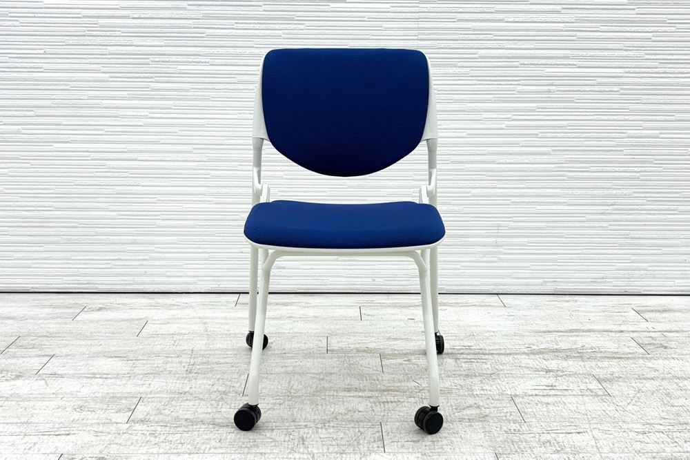 オカムラ ルナチェア 【4脚セット】 中古 ミーティングチェア 背パッド付 会議椅子 中古オフィス家具 81S1AZ ミディアムブルーの画像