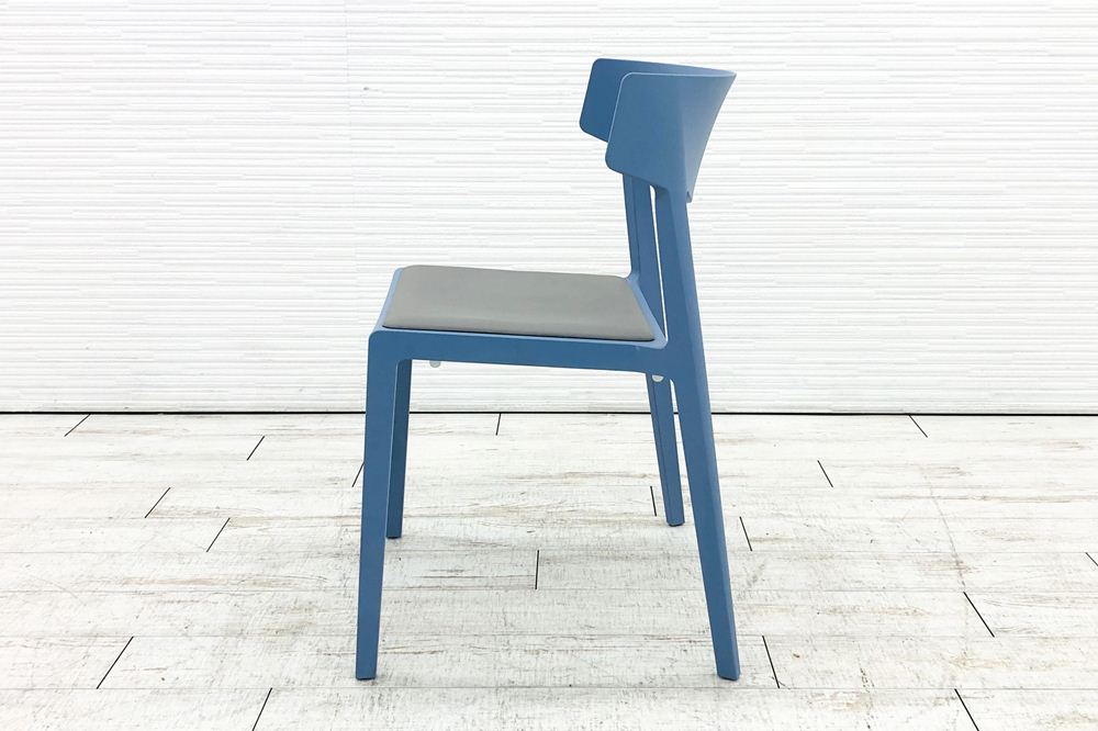 【5脚セット】 イトーキ  ACTIU アクチュチェア ミーティングチェア 会議椅子 スタッキングチェア 中古オフィス家具 KAC-111-23E01の画像