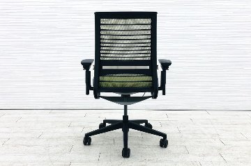 スチールケース シンクチェア 中古 2016年製 Steelcase Think 可動肘 中古オフィス家具 465A300 ワサビの画像