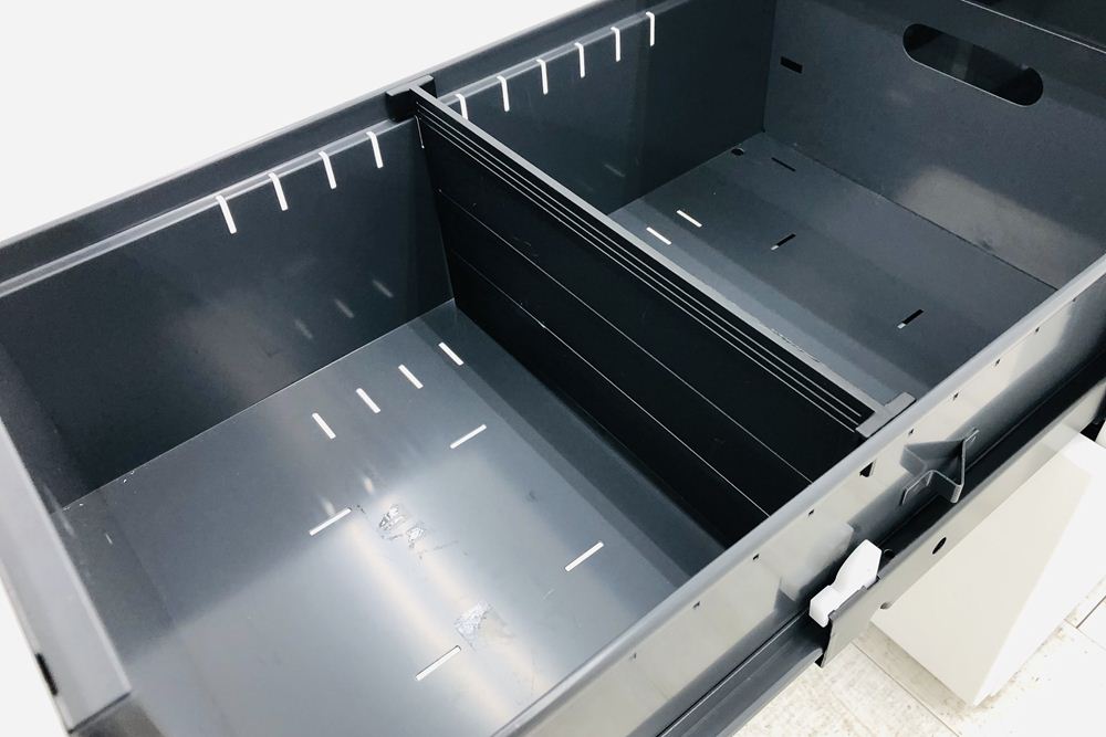 コクヨ ISシリーズ 2段ワゴン 中古 脇机 収納家具 ワゴン2段 KOKUYO 中古オフィス家具 シリンダー錠 395/602/600の画像