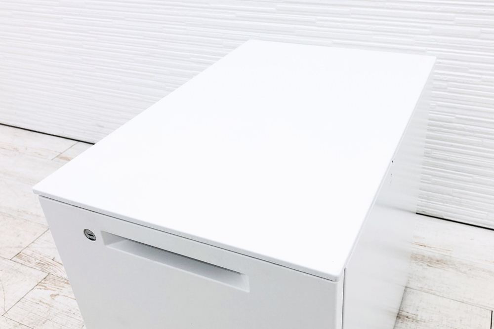 コクヨ ISシリーズ 2段ワゴン 中古 脇机 収納家具 ワゴン2段 KOKUYO 中古オフィス家具 シリンダー錠 395/602/600の画像