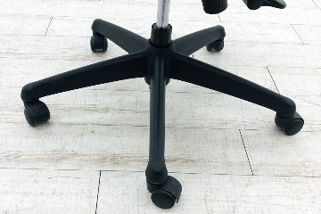 グラーゼチェア 中古 プラス PLUS GRAZE グラーゼ 座クッション 中古オフィス家具 オレンジの画像
