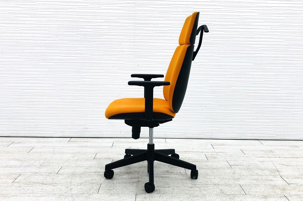 ユーチェア 中古 プラス PLUS Uチェア ハイバック 上下可動肘 中古オフィス家具 オレンジの画像