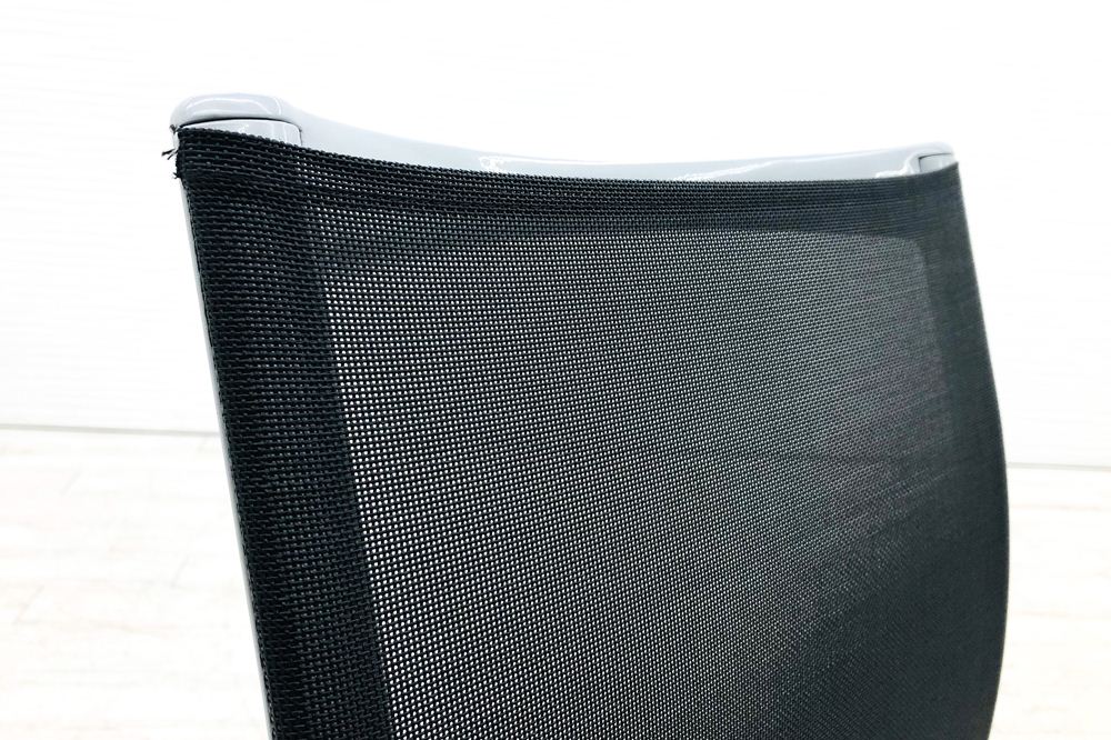 カッシーナ アリアス ローリングフレーム 中古 メッシュ 肘無 Cassina Alias ROLLINGFRAME ミーティングチェア 中古オフィス家具 ブラックの画像