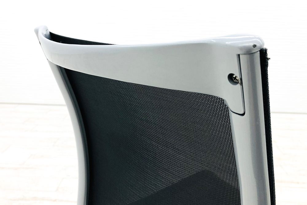 カッシーナ アリアス ローリングフレーム 中古 メッシュ 肘無 Cassina Alias ROLLINGFRAME ミーティングチェア 中古オフィス家具 ブラックの画像