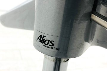 カッシーナ アリアス ローリングフレーム 中古 メッシュ 肘無 Cassina Alias ROLLINGFRAME ミーティングチェア 中古オフィス家具 ブラックの画像