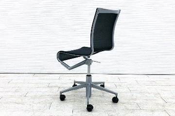 カッシーナ アリアス ローリングフレーム 中古 メッシュ 肘無 Cassina Alias ROLLINGFRAME ミーティングチェア 中古オフィス家具 ブラックの画像