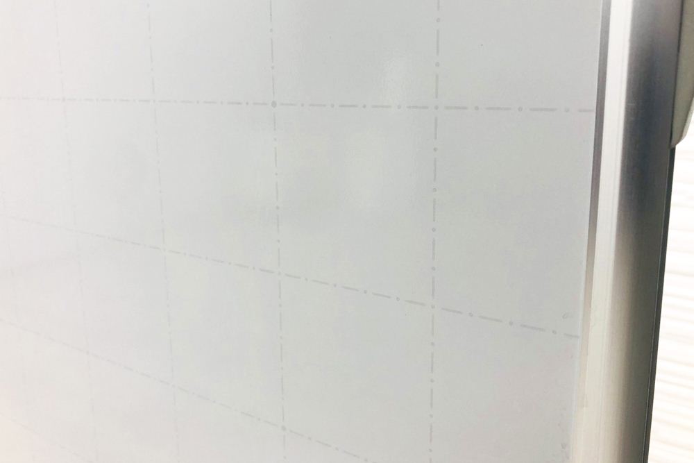 オカムラ ホワイトボード 中古 自立式ホワイトボード キャスター付 両面タイプ 中古オフィス家具 1900/600/1800の画像
