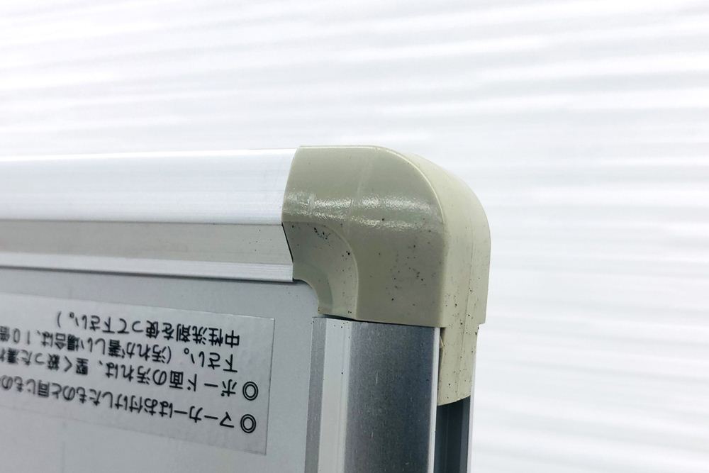 オカムラ ホワイトボード 中古 自立式ホワイトボード キャスター付 両面タイプ 中古オフィス家具 1900/600/1800の画像