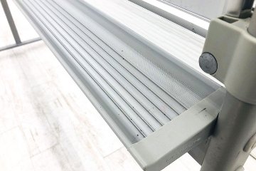オカムラ ホワイトボード 中古 自立式ホワイトボード キャスター付 両面タイプ 中古オフィス家具 1900/600/1800の画像