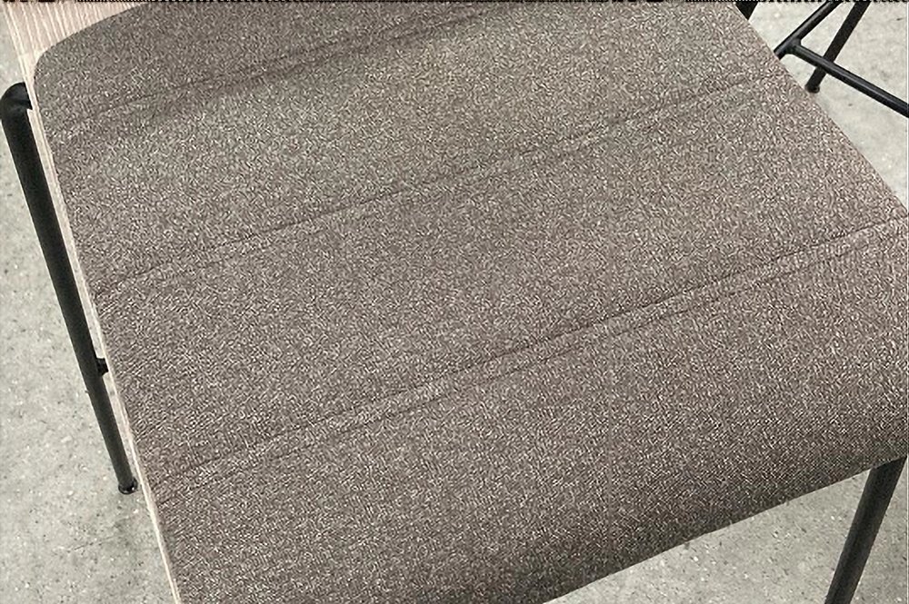 【4点セット】 オカムラ アルトピアッツァ スイープチェア ハイテーブル ハイチェア 中古オフィス家具 1800/450/1000の画像