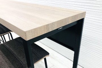 【4点セット】 オカムラ アルトピアッツァ スイープチェア ハイテーブル ハイチェア 中古オフィス家具 1800/450/1000の画像